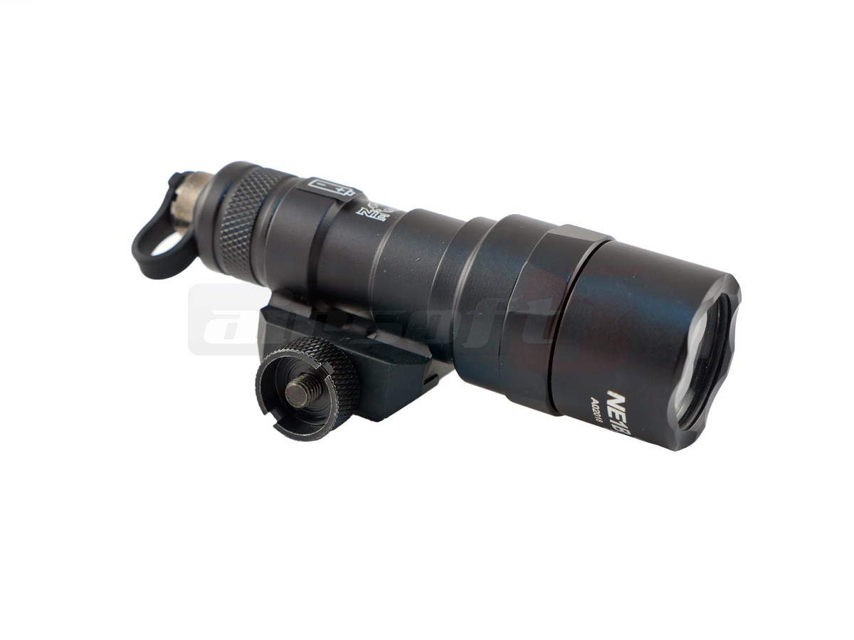 Night Evolution lanterna tactica M300B 2